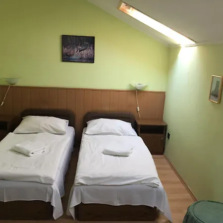 Muskátli Panzió Alojamento de Acomodação e Pequeno-almoço 3*