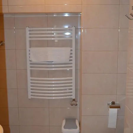 Muskatli Panzio 3*
