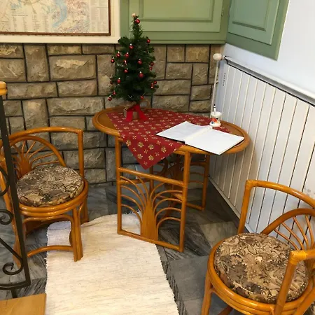 فندق مبيت وإفطار Muskatli Panzio 3*