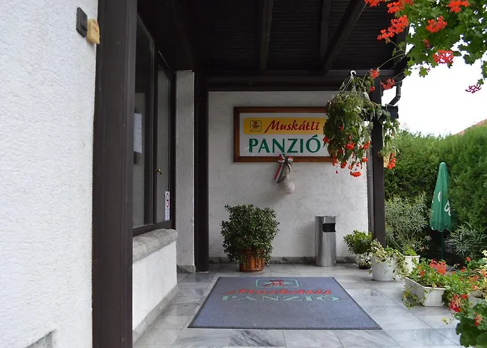 Oda ve Kahvaltı Muskatli Panzio